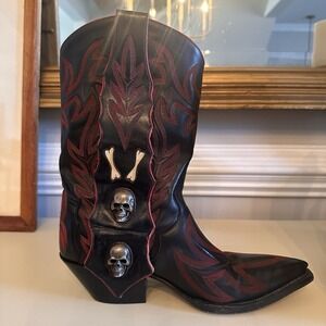 VINTAGE LIBERTY Cowboy BOOTS 6.5 MULE EAR CROSS BONES 3D SKULLS WESTERN